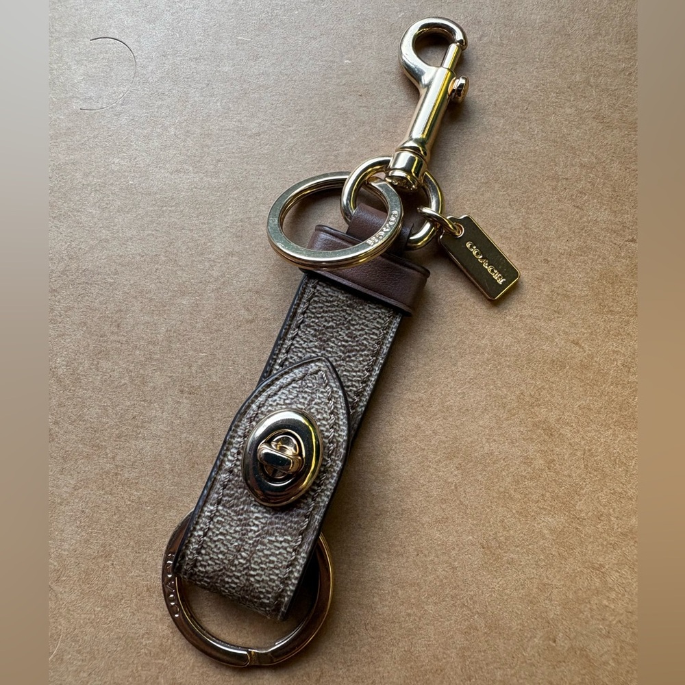 Coach Trigger Snap Bag Charm